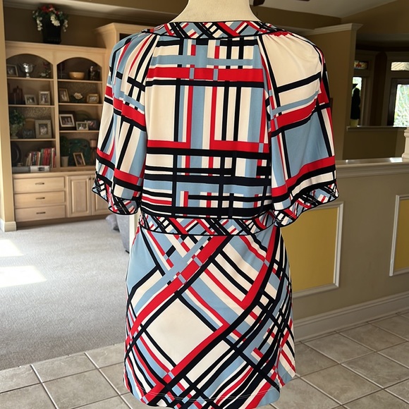 BCBGMAXAZRIA Top Shirt Size Medium M - Picture 5 of 8